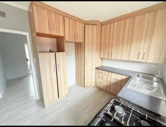 3 BEDROOM HOUSE FOR SALE IN VANDERBIJLPARK CW 5